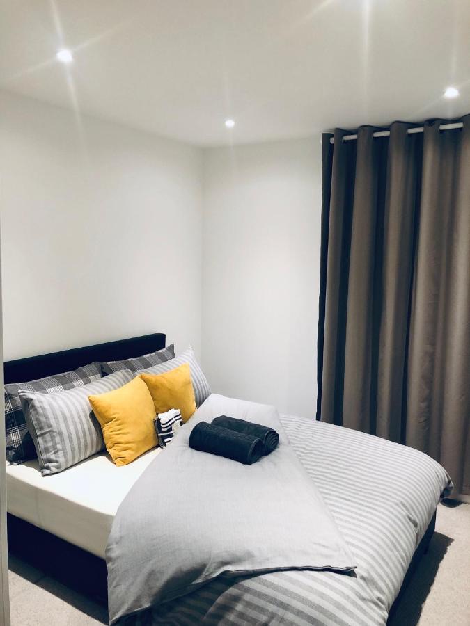 Ultra Modern Room London Exterior photo